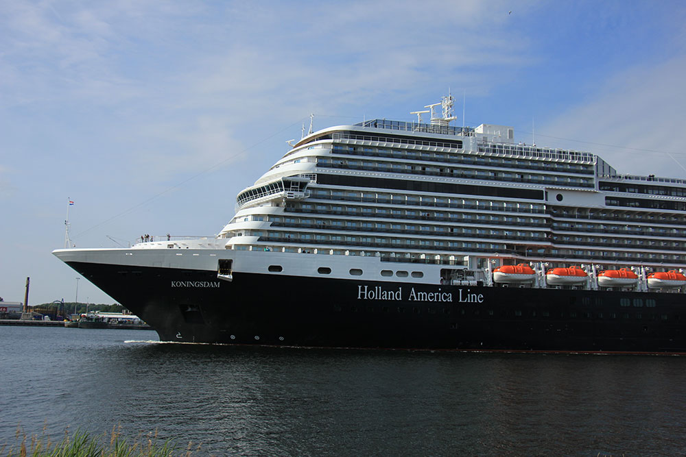 Holland America Cruise Ship Accident Lawyer
