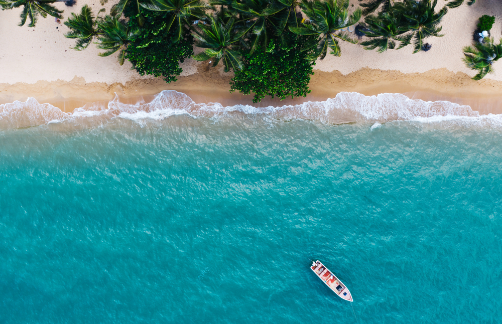 boat-in-hawaii