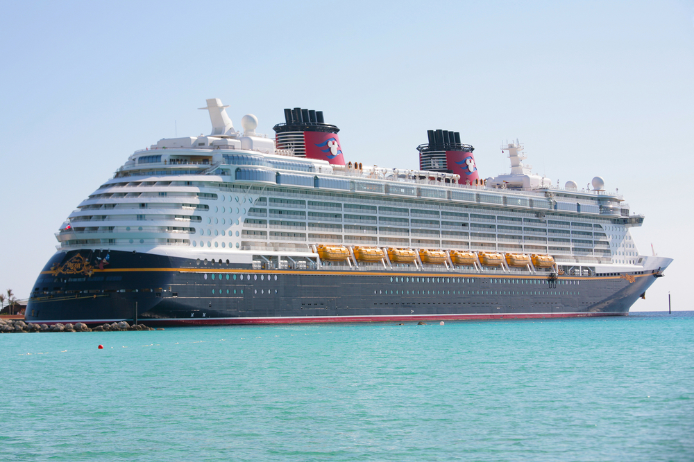 disney-cruise-ship