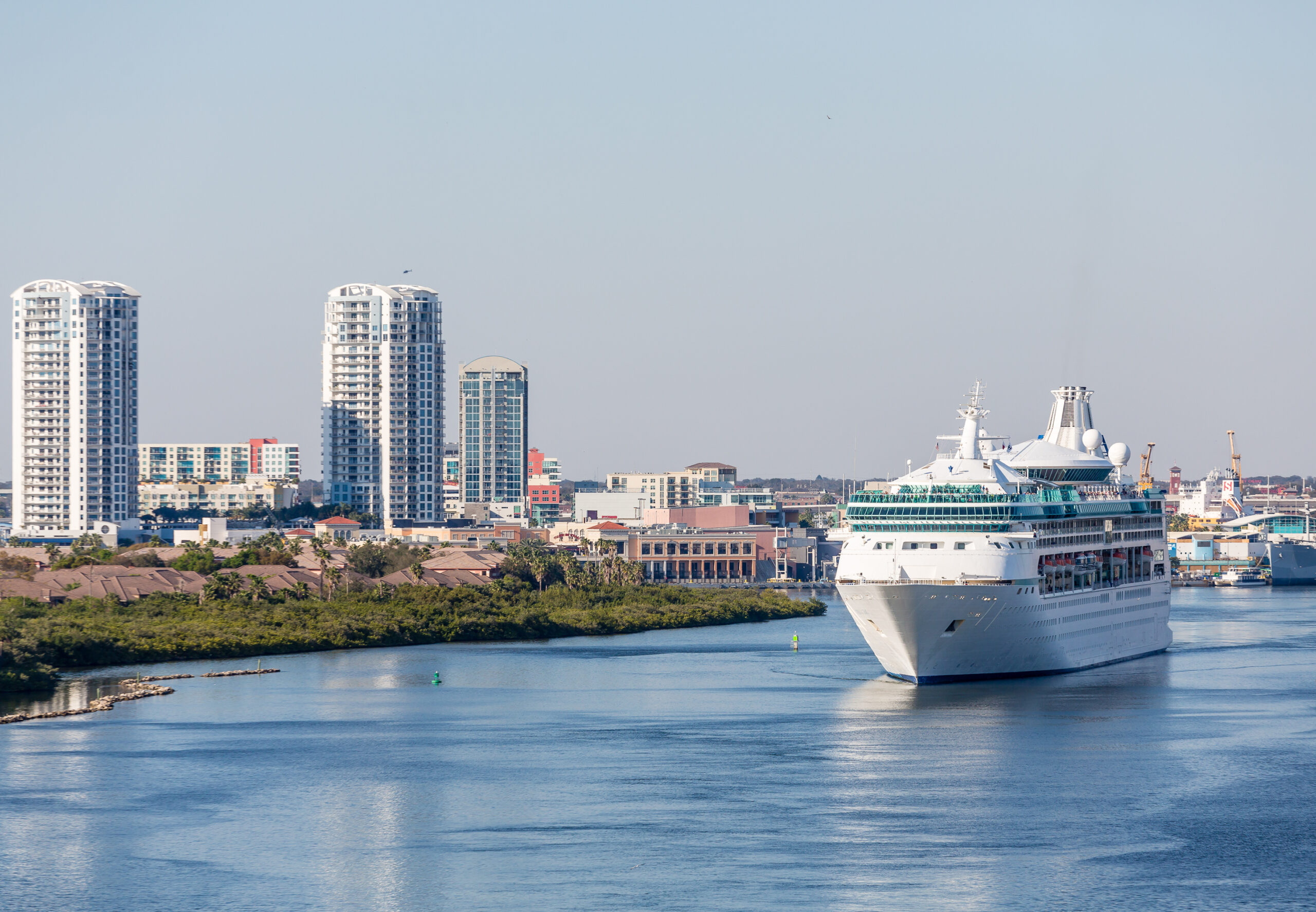 cruise ship near tampa city