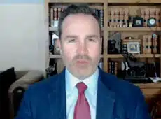 Michael Winkleman habla sobre el incidente en el que un niño de 5 años cayó por la borda en un crucero de Disney.